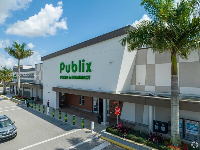 1000 E Saint Charles Pl 519, Pembroke Pines, FL 33026