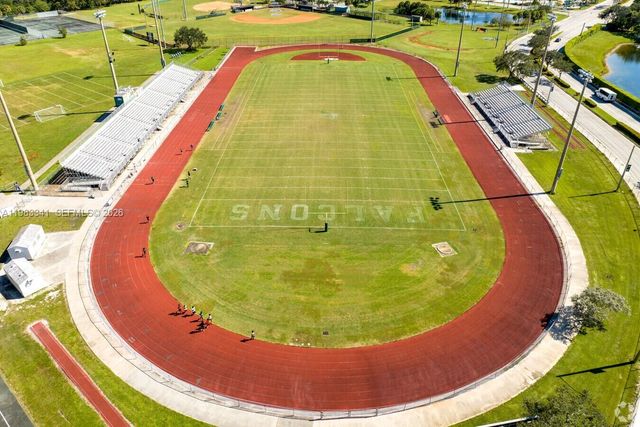 1000 E Saint Charles Pl 519, Pembroke Pines, FL 33026