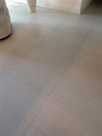 1000 E Saint Charles Pl 519, Pembroke Pines, FL 33026