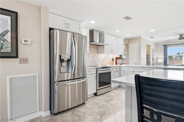 5121 Sunnybrook CT 26, Cape Coral, FL 33904