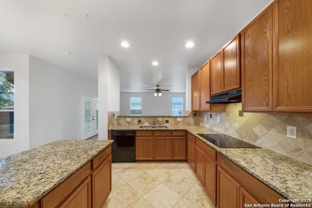 8011 Cooper Pass, San Antonio, TX 78255