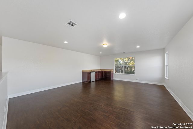 8011 Cooper Pass, San Antonio, TX 78255