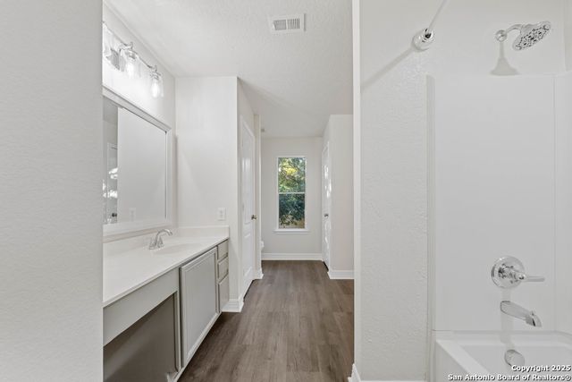 8011 Cooper Pass, San Antonio, TX 78255