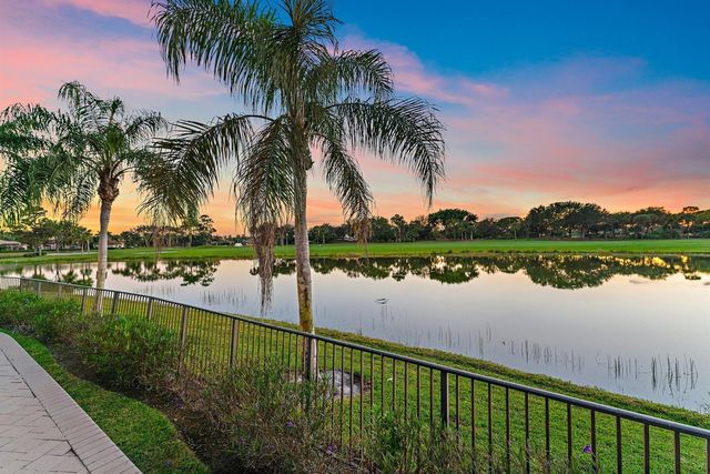 10520 Hawks Landing Terrace, West Palm Beach, FL 33412