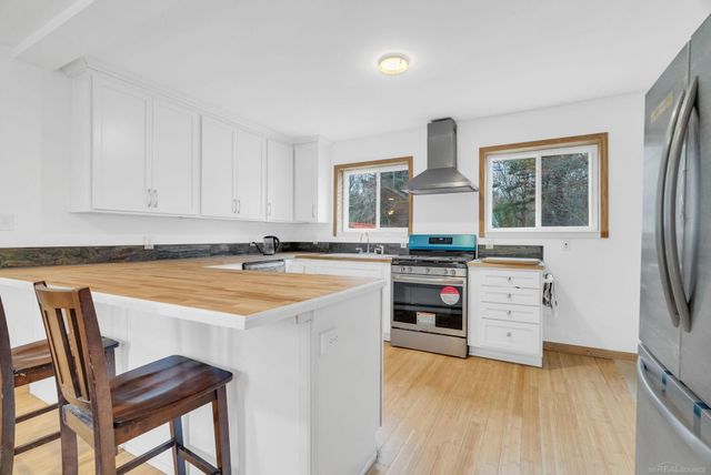 4358 Lakeshore Road, Lexington, MI 48450