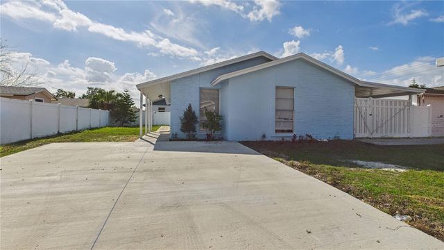 10214 CUTTEN GREEN COURT, Tampa, FL 33615