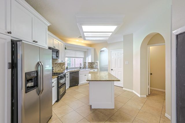 19623 Teller Boulevard, Spring, TX 77388