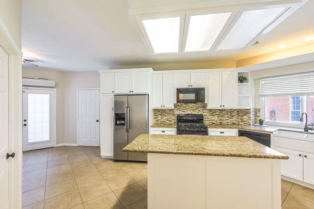 19623 Teller Boulevard, Spring, TX 77388