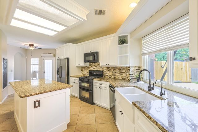 19623 Teller Boulevard, Spring, TX 77388