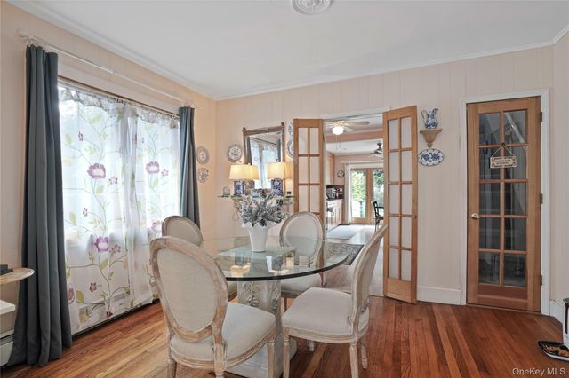 117 West Avenue, Hicksville, NY 11801