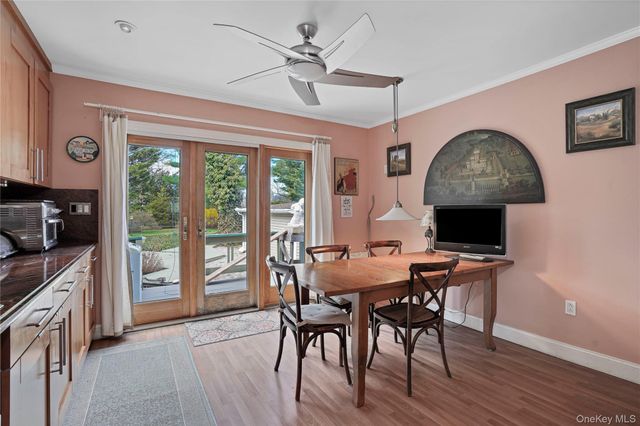 117 West Avenue, Hicksville, NY 11801