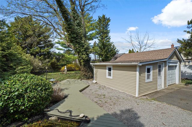 117 West Avenue, Hicksville, NY 11801