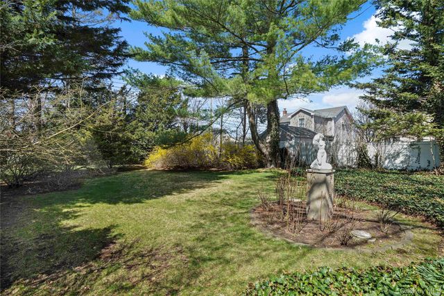 117 West Avenue, Hicksville, NY 11801