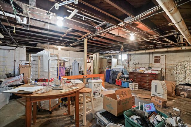 117 West Avenue, Hicksville, NY 11801
