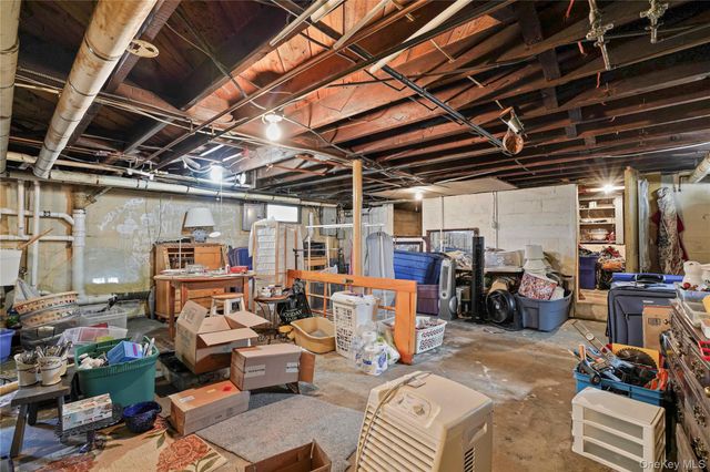 117 West Avenue, Hicksville, NY 11801