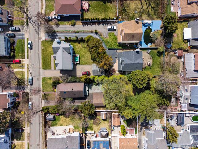117 West Avenue, Hicksville, NY 11801