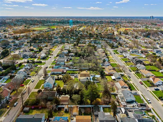 117 West Avenue, Hicksville, NY 11801