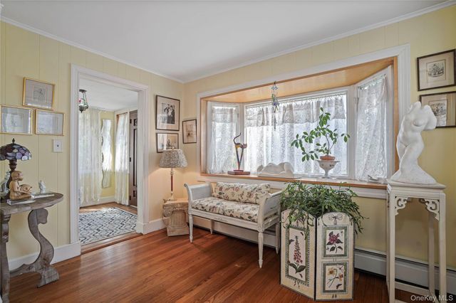 117 West Avenue, Hicksville, NY 11801