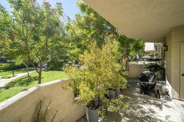 24121 Del Monte Drive 133, Valencia, CA 91355