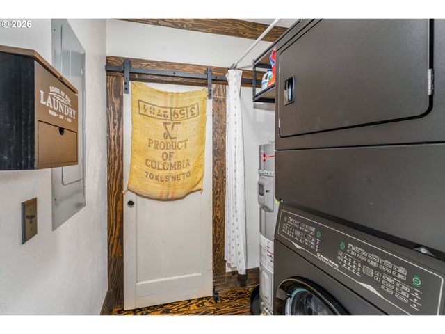 48367 ROARING RAPIDS Way, Oakridge, OR 97463