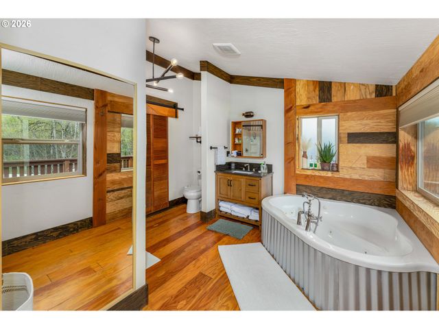 48367 ROARING RAPIDS Way, Oakridge, OR 97463