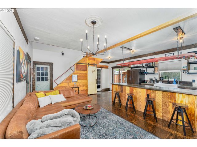 48367 ROARING RAPIDS Way, Oakridge, OR 97463