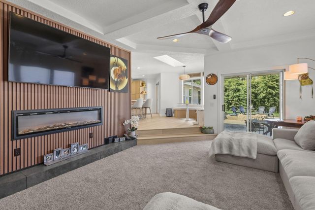 14560 Warren Avenue, Red Bluff, CA 96080