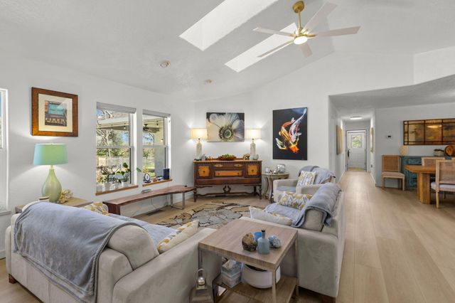 14560 Warren Avenue, Red Bluff, CA 96080