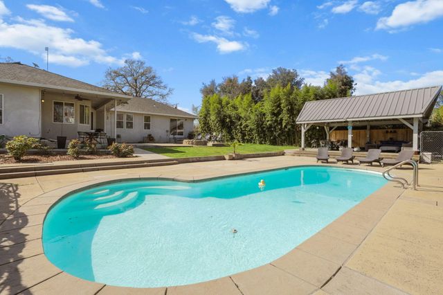 14560 Warren Avenue, Red Bluff, CA 96080