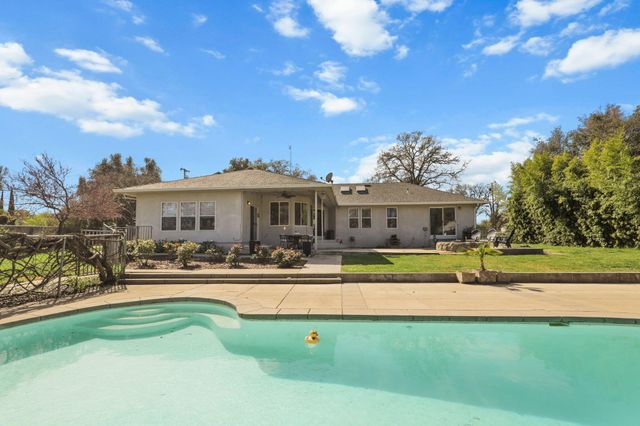 14560 Warren Avenue, Red Bluff, CA 96080