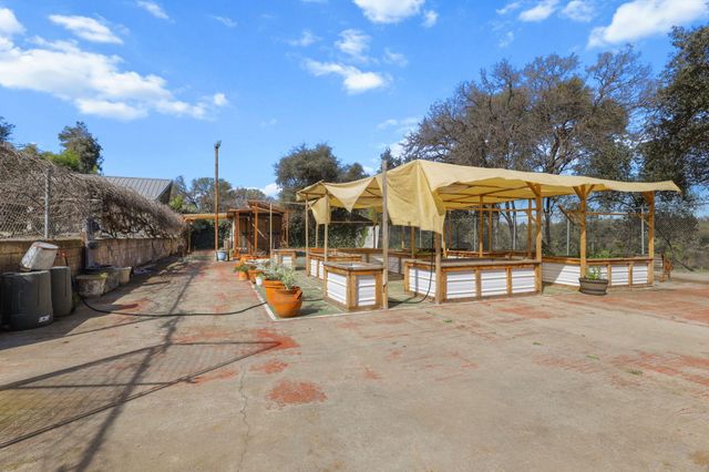 14560 Warren Avenue, Red Bluff, CA 96080