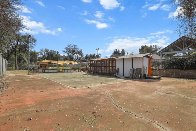 14560 Warren Avenue, Red Bluff, CA 96080
