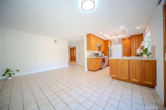 254 Greenmeadow Drive, Thousand Oaks, CA 91320