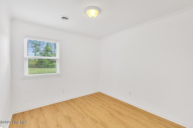 101 Holiday Drive, Hampstead, NC 28443
