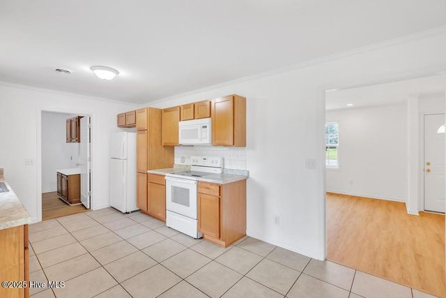 101 Holiday Drive, Hampstead, NC 28443