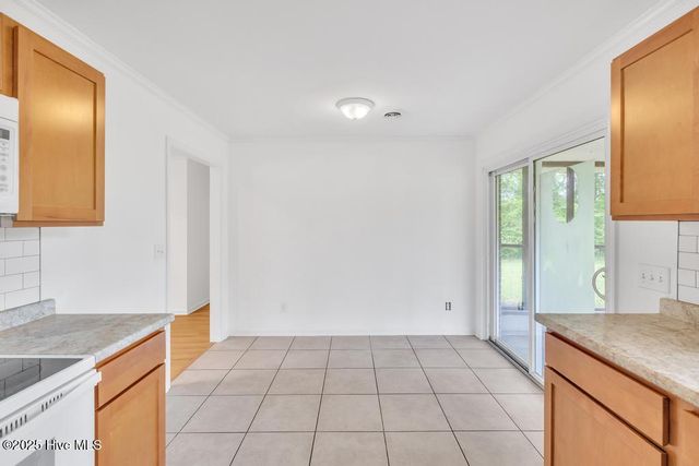 101 Holiday Drive, Hampstead, NC 28443