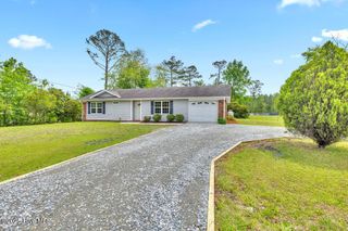 101 Holiday Drive, Hampstead, NC 28443