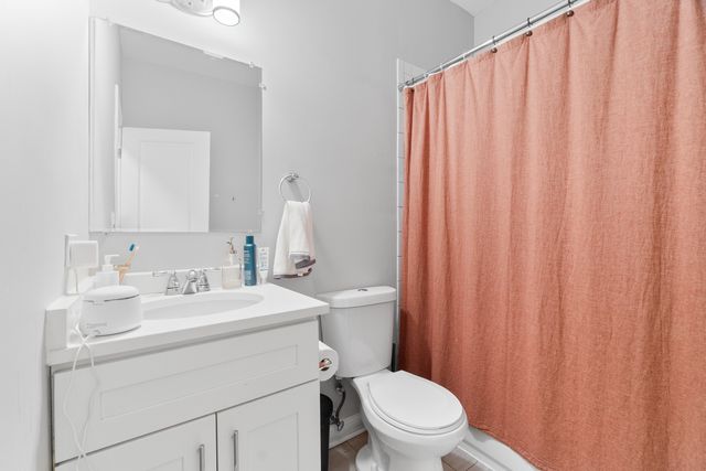 5039 W Cullom Avenue, Chicago, IL 60641