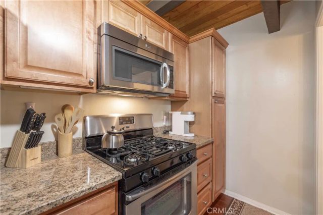 548 Moreno Lane, Sugarloaf, CA 92386