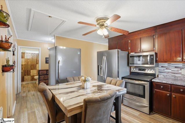 16 Carver Street, Greenville, SC 29611