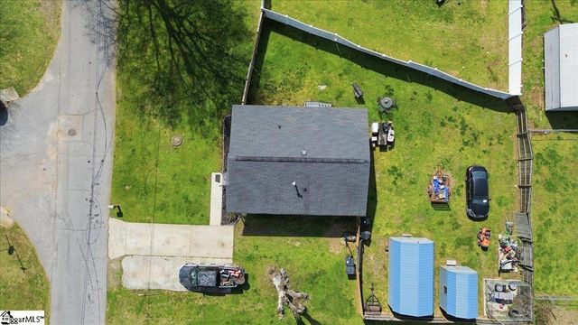 16 Carver Street, Greenville, SC 29611