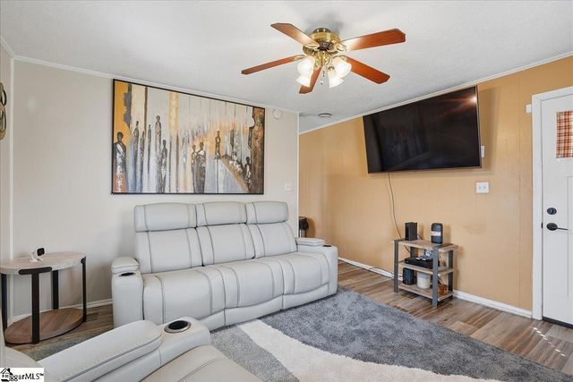 16 Carver Street, Greenville, SC 29611