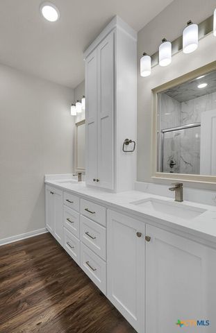 124 Morris Court, Mcgregor, TX 76657