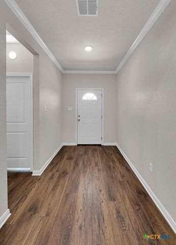 124 Morris Court, Mcgregor, TX 76657