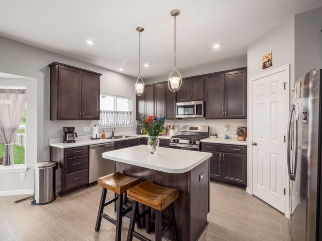 156 Heron Drive, Pataskala, OH 43062
