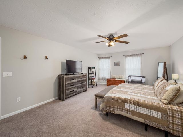 156 Heron Drive, Pataskala, OH 43062