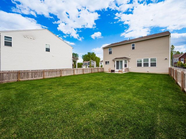 156 Heron Drive, Pataskala, OH 43062