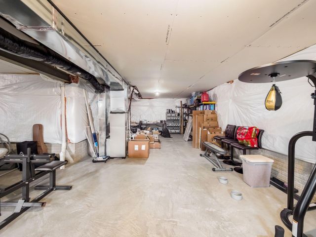 156 Heron Drive, Pataskala, OH 43062