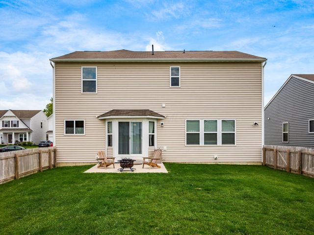 156 Heron Drive, Pataskala, OH 43062