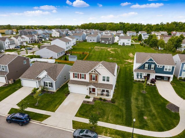 156 Heron Drive, Pataskala, OH 43062